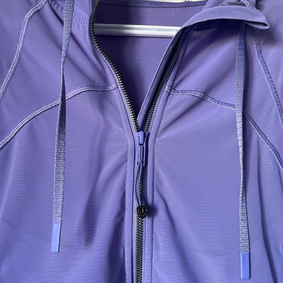 Lululemon Nulu and Mesh Cropped Define Jacket - Picture 5 of 10